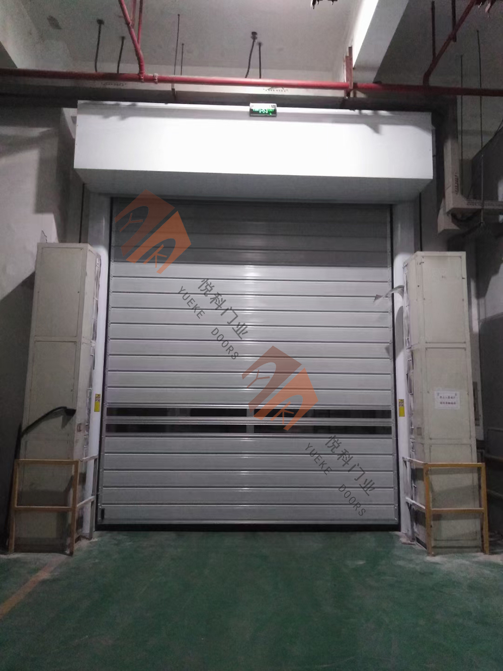 硬質（zhì）快速門被碰壞該如何處理?